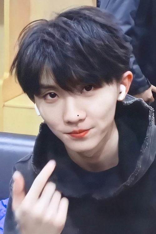 超级爆料马嘉祺视频,超级爆料背后的惊人真相  第3张